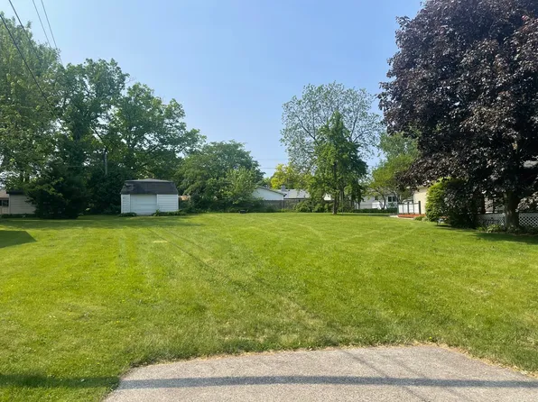 25237 W Timber Ln, Lake Villa, IL 60046