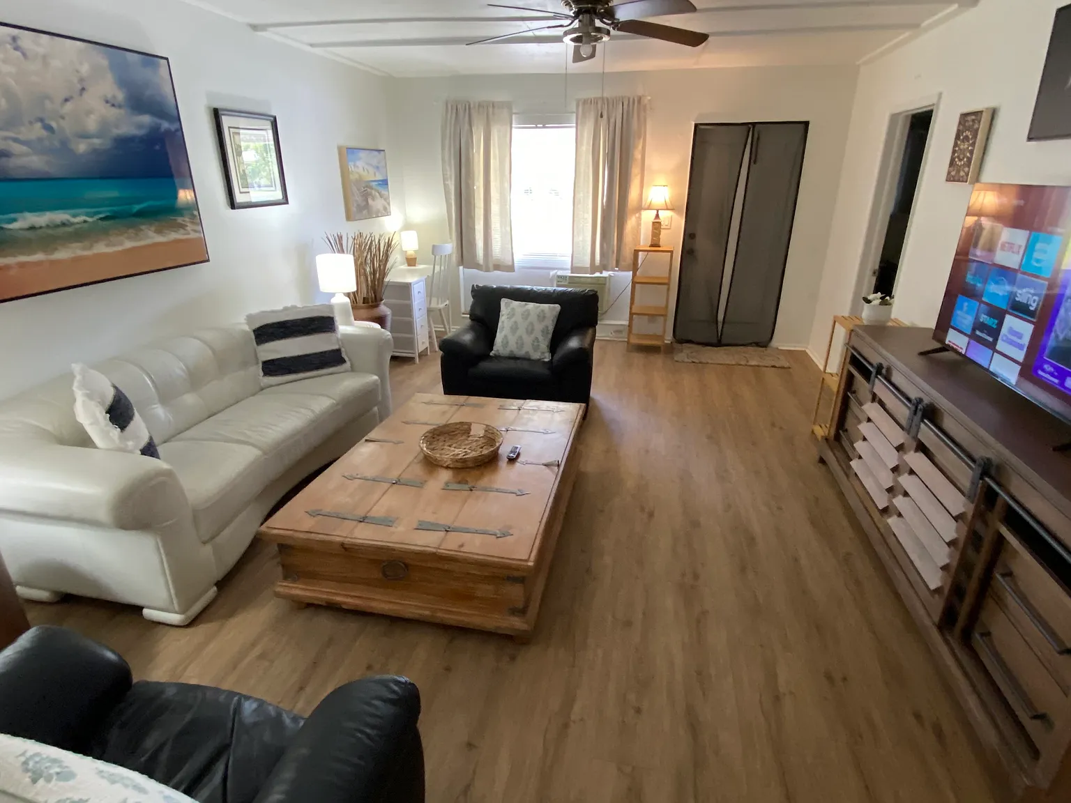 1 bed, 800 sqft, $2,000 — Photo 1