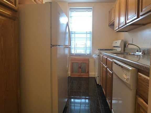 4th image of 14110 82nd Dr APT 637