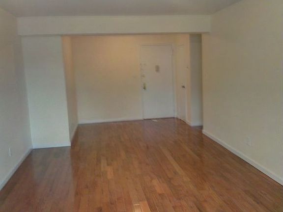 3rd image of 4141 44th St APT J3