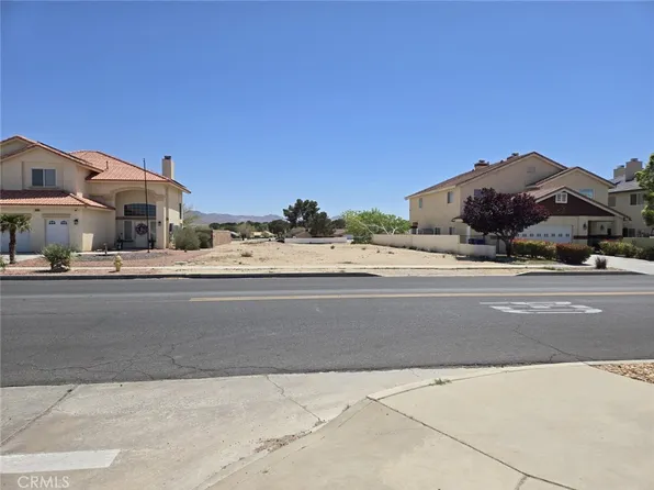 26979 Lakeview Dr #5, Helendale, CA 92342