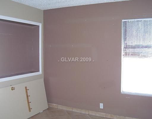 5th image of 6916 Senton Ave