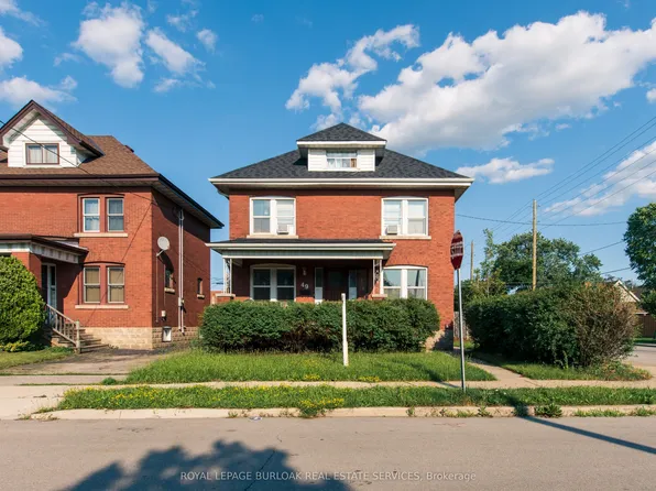 49 Province St S #1, Hamilton, ON L8K 2K7