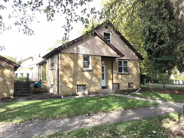 3415 S Schultz Dr — Photo 3