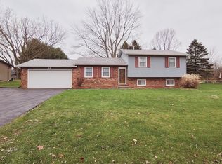 319 Laurel Dr SW, Etna, OH 43062