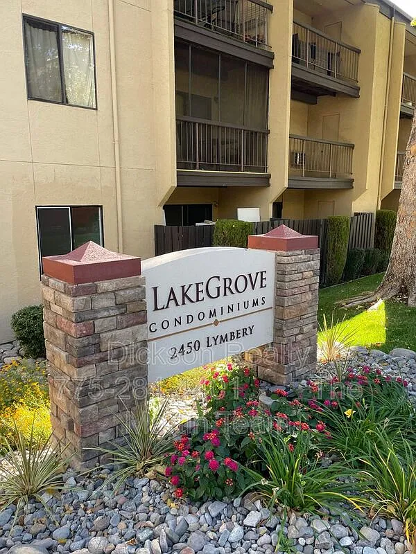 Studio, 1.0 bath, 409 sqft, $1,100 — Photo 1