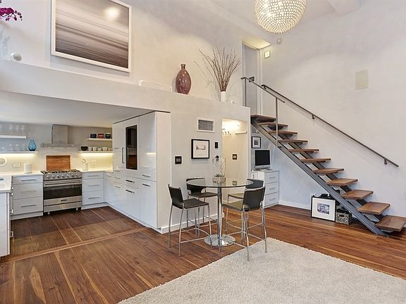 4th image of 421 Hudson St APT 613
