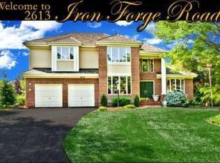 2613 Iron Forge Rd, Herndon, VA 20171
