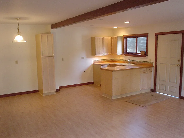 Front Door/Kitchen Area