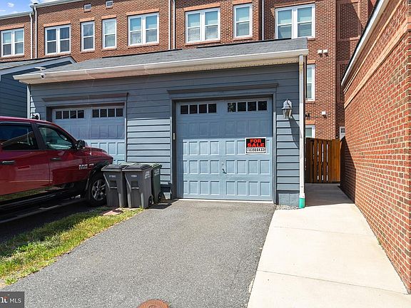2nd image of 8925 Quarry Rd
