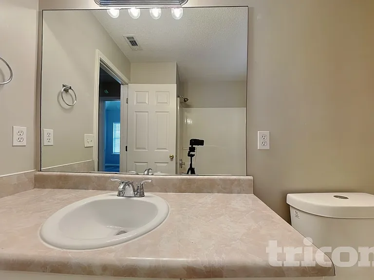 496 Birchwood Dr — Photo 17