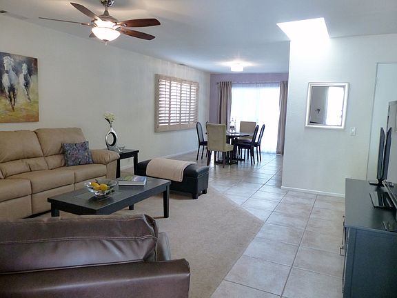 3rd image of 53790 Avenida Madero