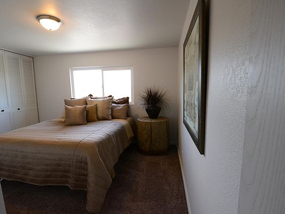 5th image of 2805 Pioneer Dr
