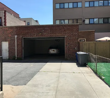 Rented by Vass Stevens Group | media 26