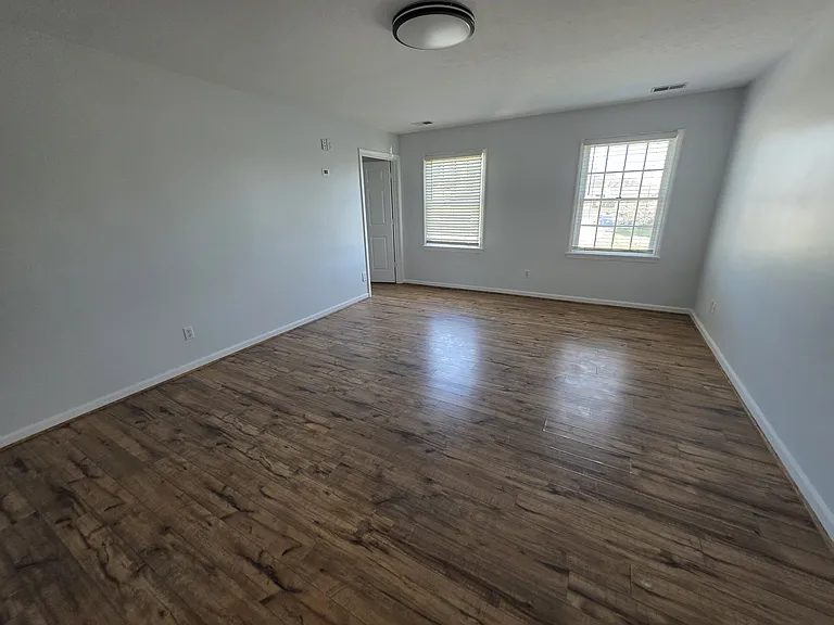 Enormous master Bedroom