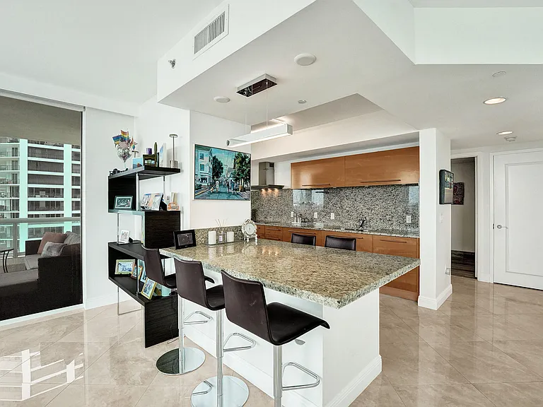 101 S Fort Lauderdale Beach Blvd #1107 — Photo 13