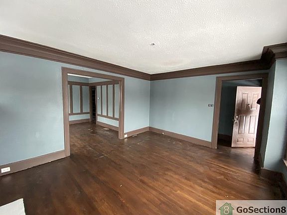 2nd image of 4114 W Euclid St #4116