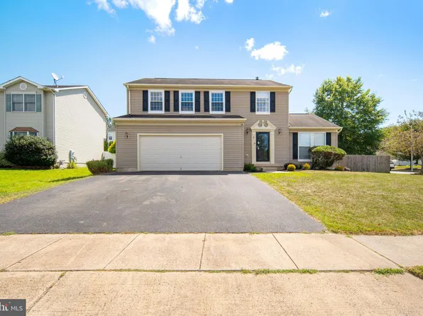 2 Drum Ct, Barnegat, NJ 08005
