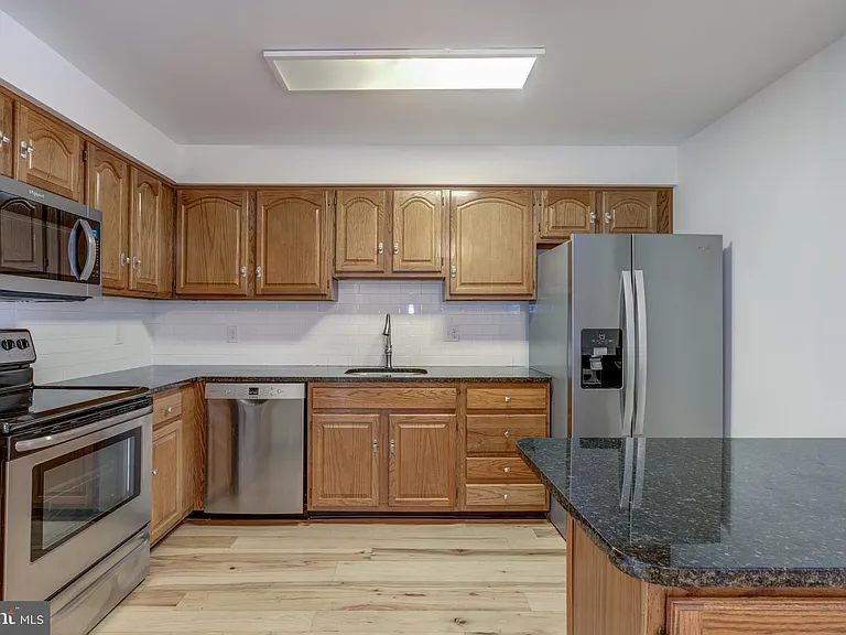 2751 Pennsylvania Ave #B103 — Photo 12