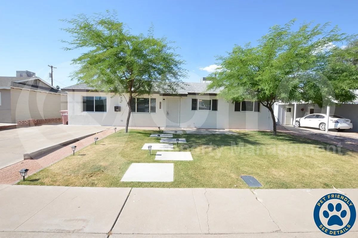 3 bed, 2.0 bath, 1400 sqft, $2,499 — Photo 1