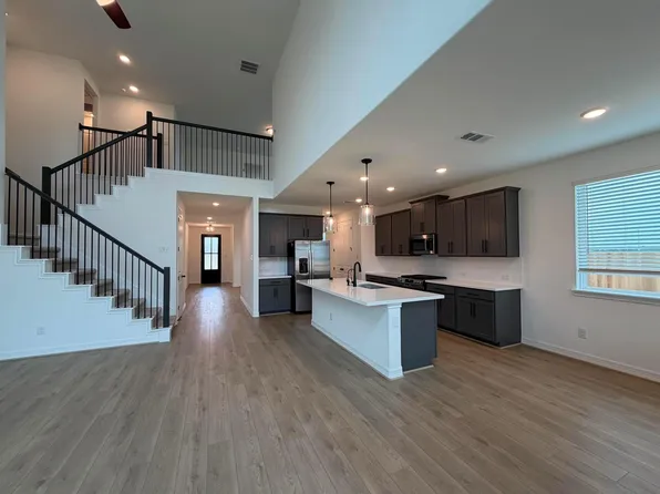 9922 Red Knot St, Mont Belvieu, TX 77523