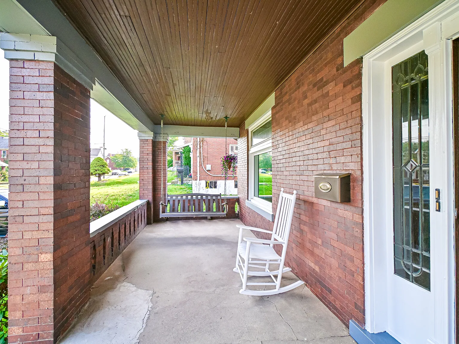2221 Feldman Avenue - 1 — Photo 3