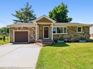 10365 Degrand St, White Lake, MI