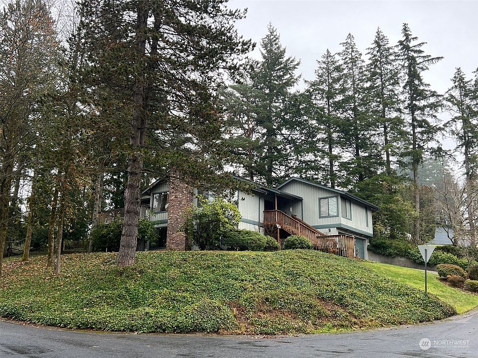 1st image of 2461 Park Hill Drive