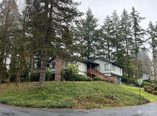 2461 Park Hill Dr, Longview, WA 98632