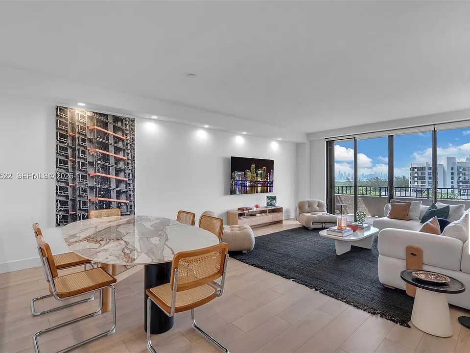 151 Crandon Blvd #736