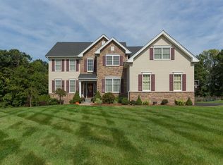 150 Shamrock Hills Dr, Wappingers Falls, NY 12590