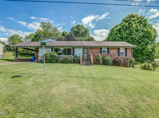 1002 Shamrock Dr, Jonesborough, TN 37659