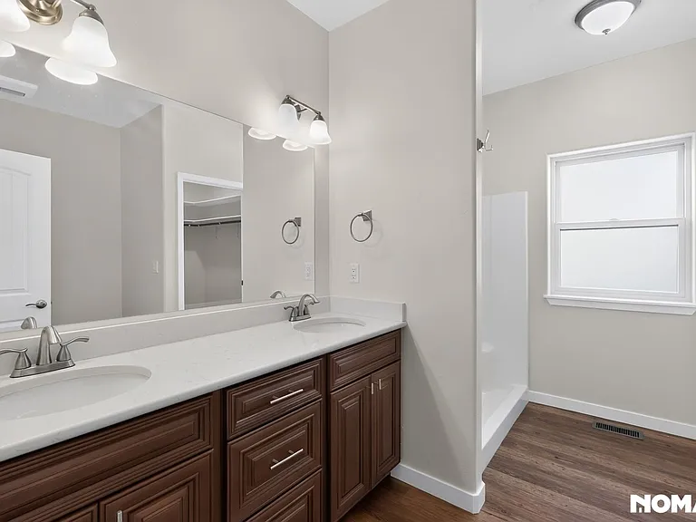 910 Pilot Knob Ave — Photo 23