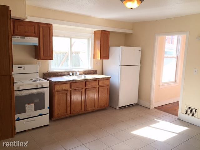 1st image of 121 Orchard St Fl 1