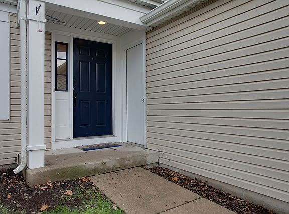 2nd image of 542 N Emerson Ln