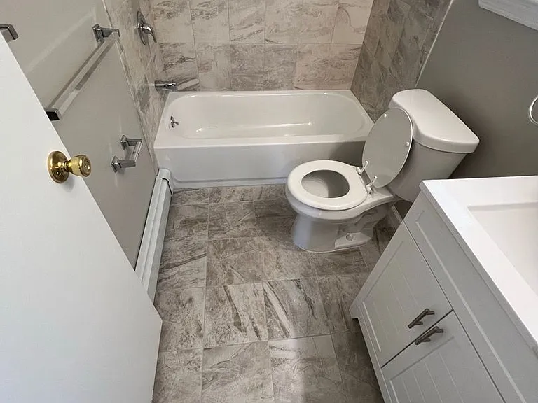303 Plainfield Ave — Photo 7