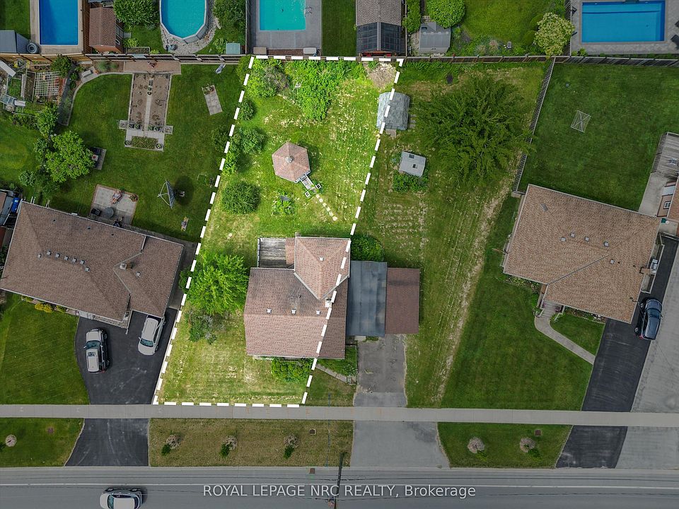 1st image of 267 Lakeshore Rd
