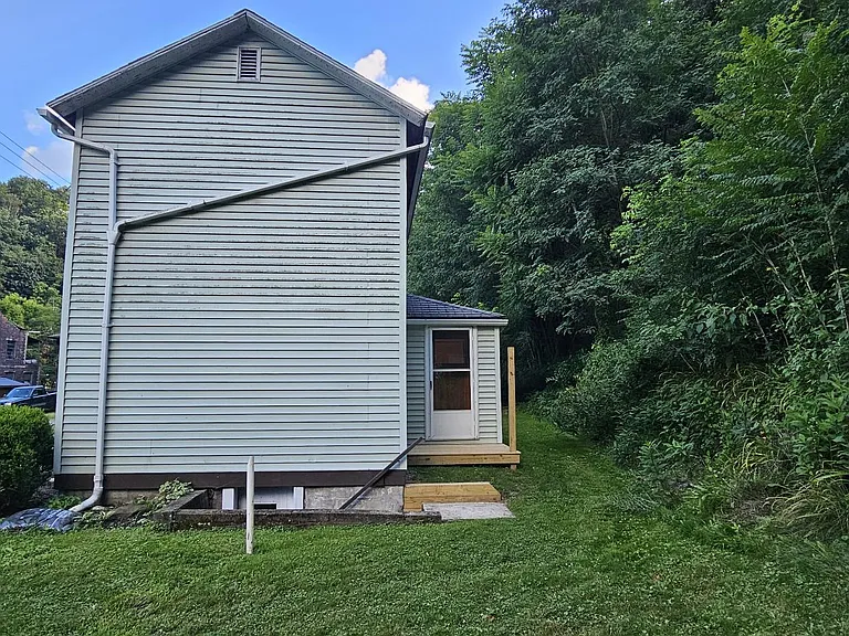 104 Bridge St — Photo 16