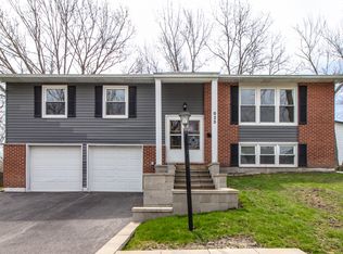 825 Freeman Rd, Hoffman Estates, IL 60192