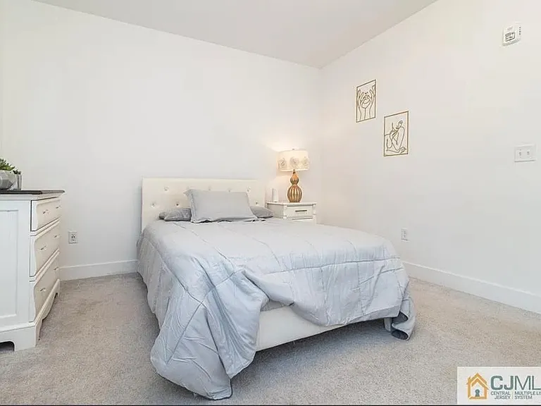726 Stiller Ln #726 — Photo 2