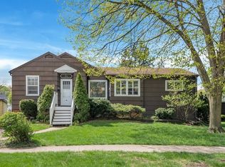 323 N Park Ave, Lombard, IL