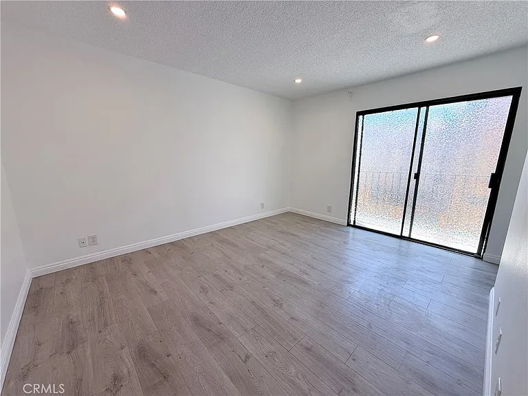 1712 S 6th St #5 — Photo 12