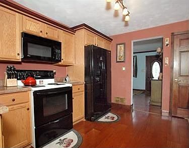 2nd image of 14011 Wayne Dr