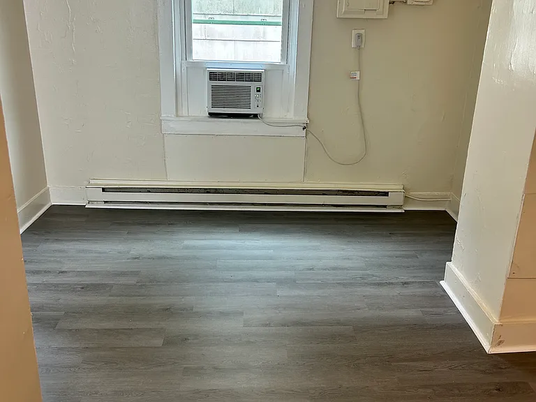 313 Prince Edward St #2 — Photo 6