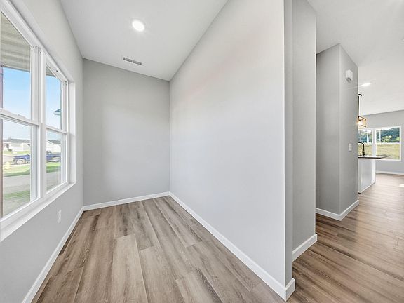 4th image of 5175 W Crestmere Drive W #Crestmere