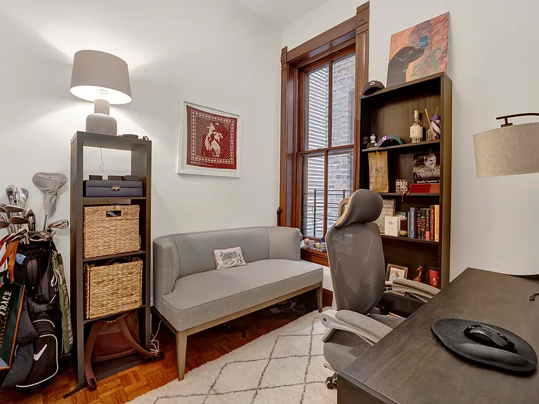 2458 N Burling St #1 — Photo 22