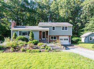 26 High St, North Kingstown, RI 02852