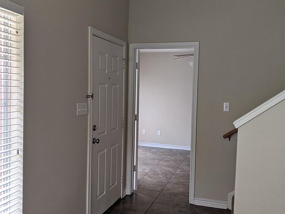 4th image of 805 Pasler St