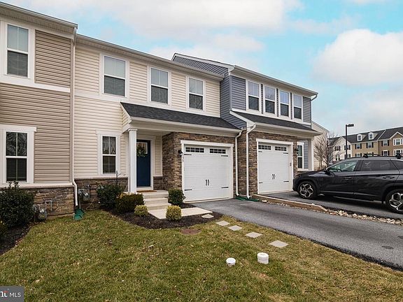 3rd image of 133 Mulberry Dr
