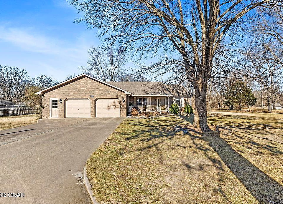 1st image of 3711 Silver Creek Dr